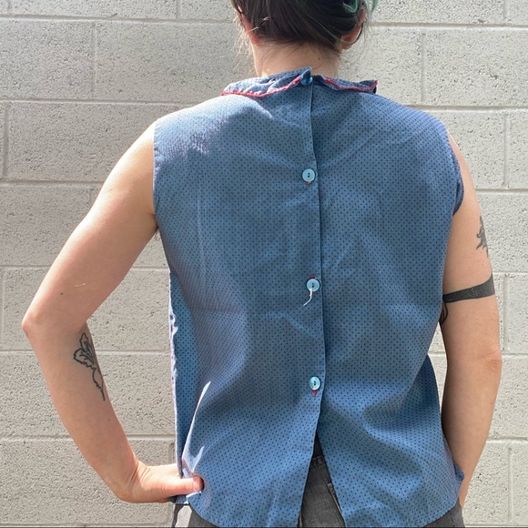 Sleeveless Vintage Blouse - Picture 7 of 9